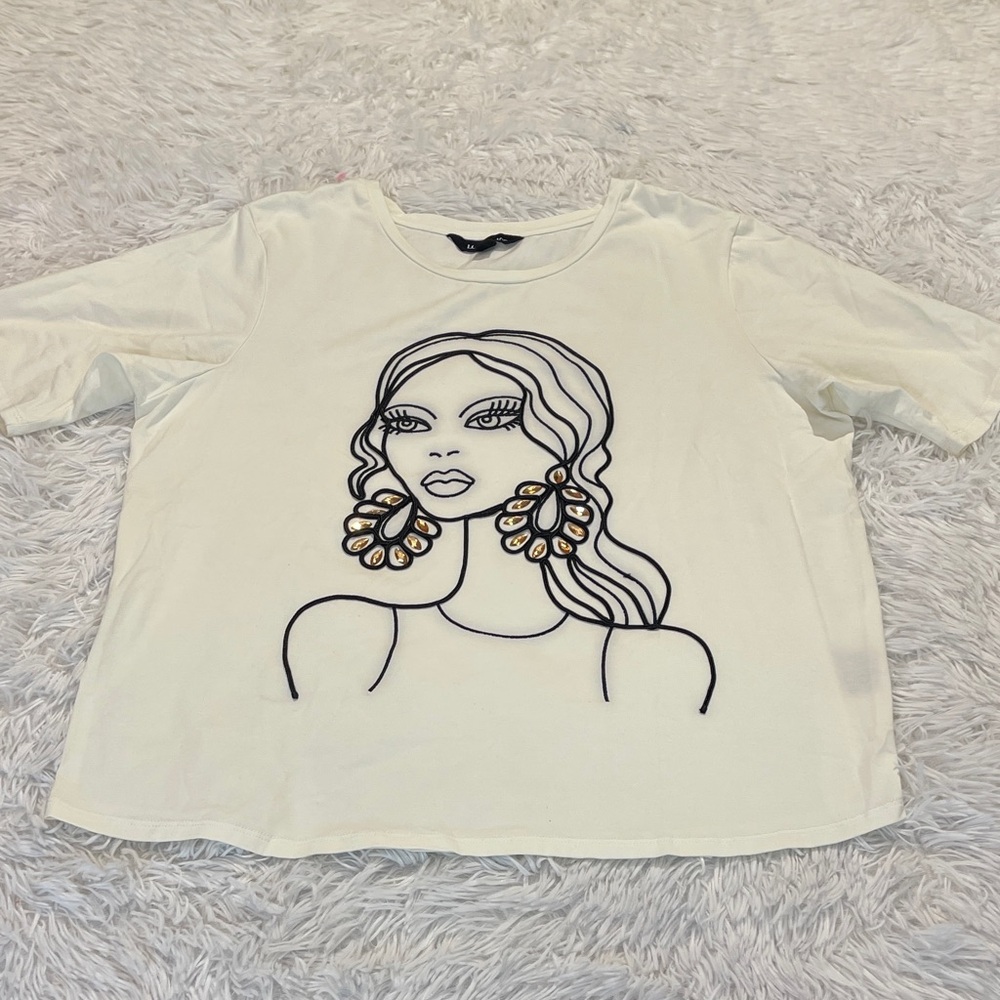 LOVE & LACE SIZE M Stylish White Graphic Women Top T-Shirt